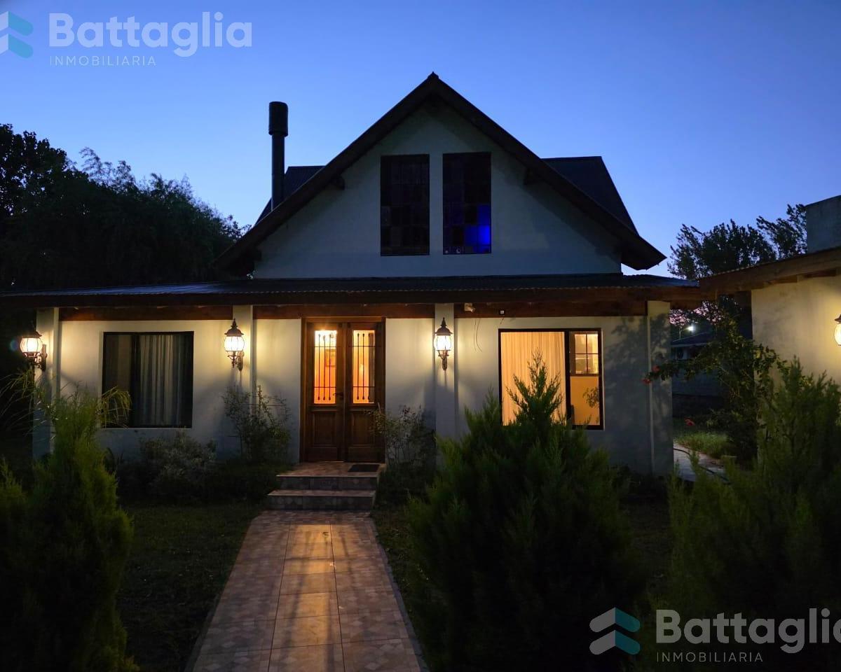 Excelente Casa de 8 Ambientes en Lote de 1000 m² - San Bernardo del Tuyu 3