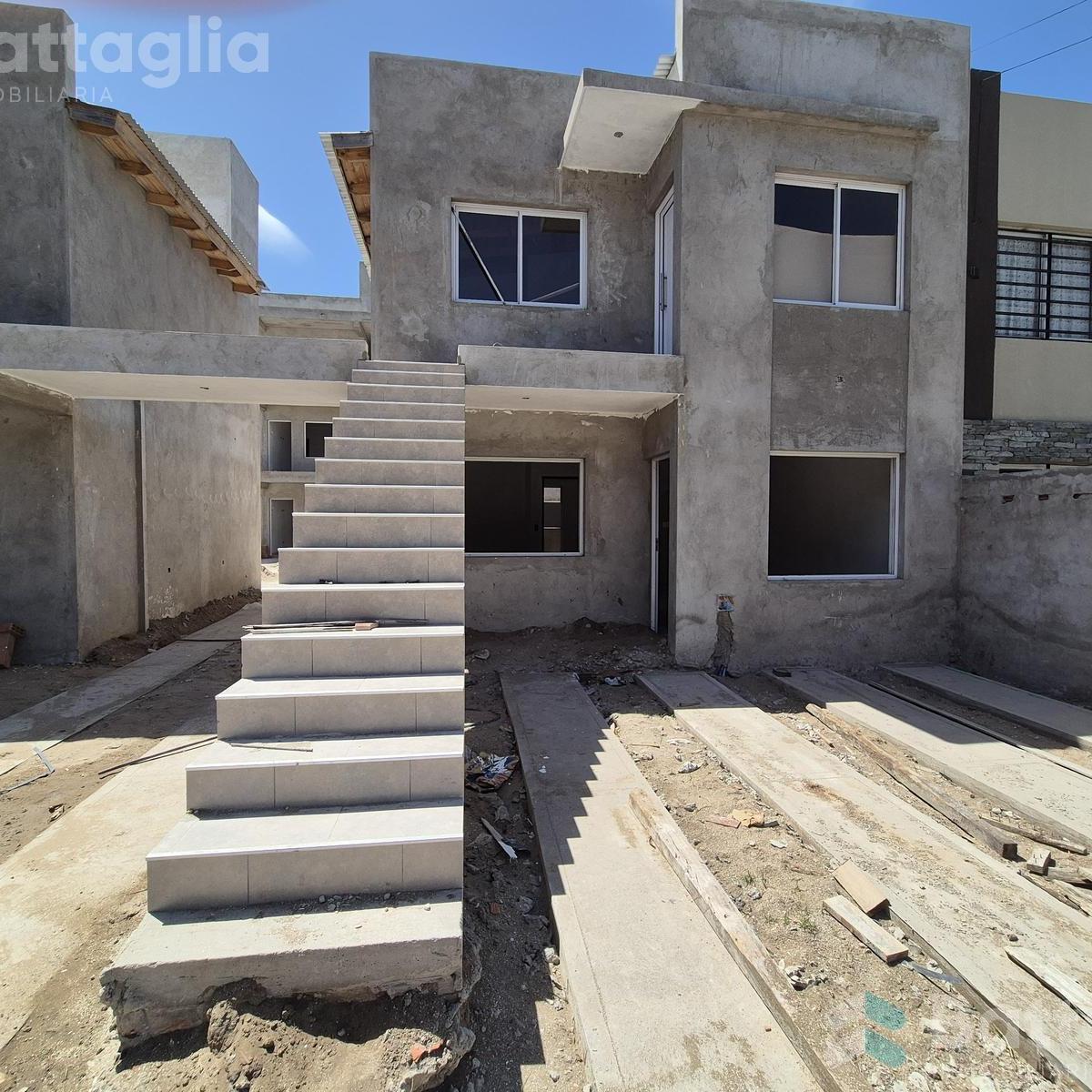 Departamento con Espacio Vehicular en Av Principal 3