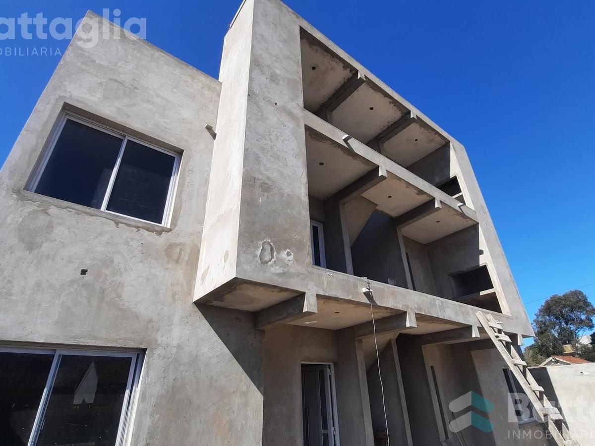 Departamento con Patio y Espacio Vehiular 2