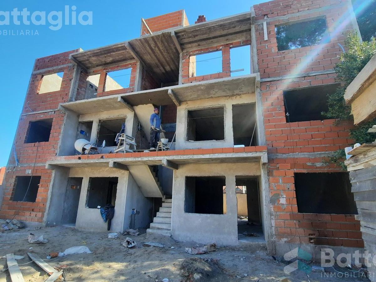 Departamento de Categoría en Costa Azul 4