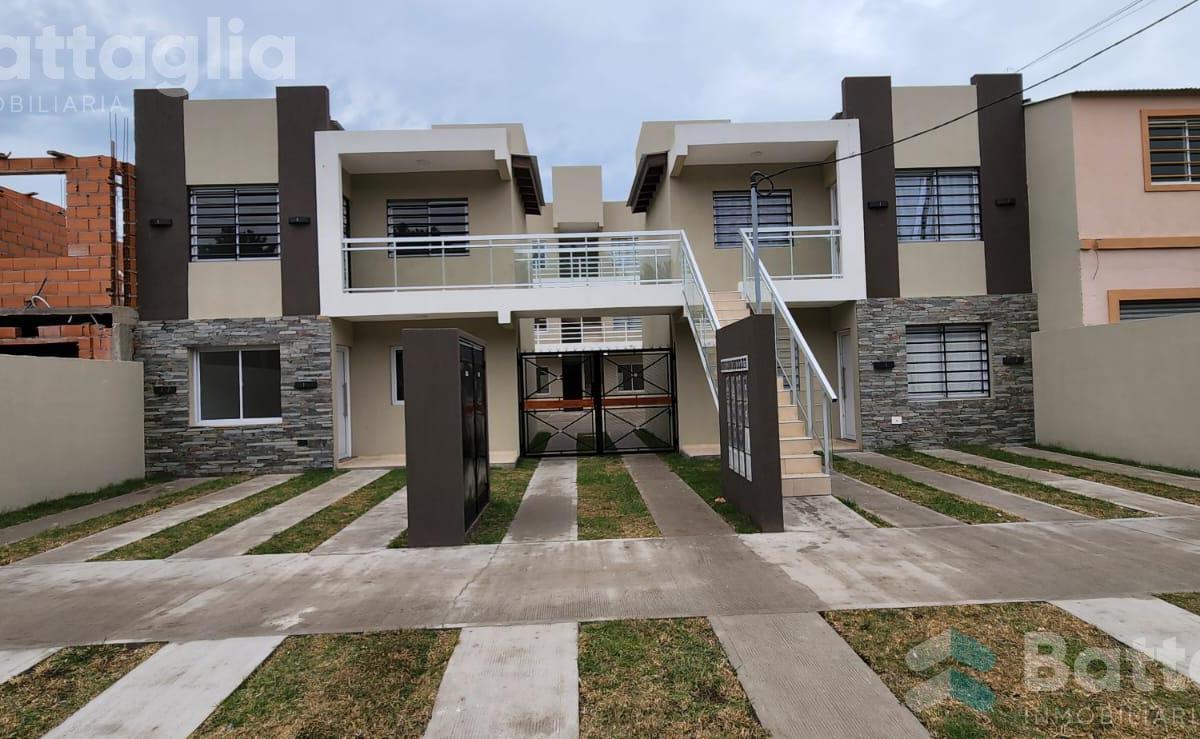 Excelente Departamento de 3 Amb en 2do Piso - Retasado! 1