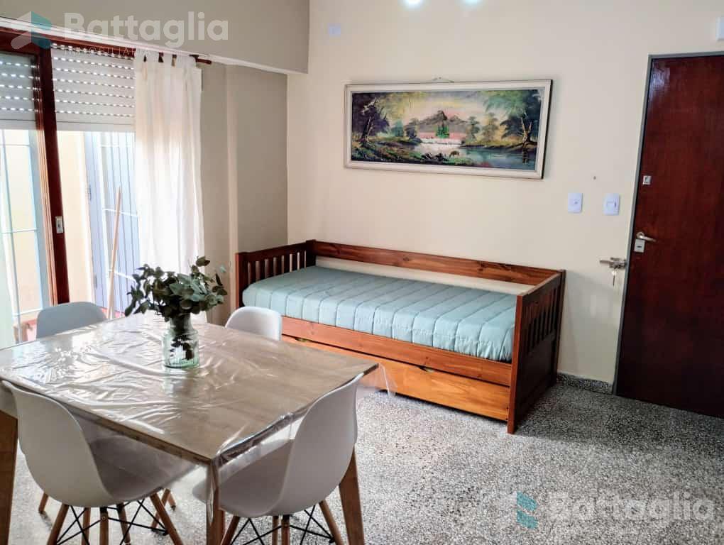 Departamento en PB con patio y parrilla, San Bernardo
