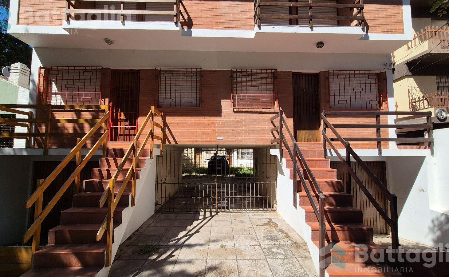 Duplex con cochera y patio a metros del centro en San Bernardo