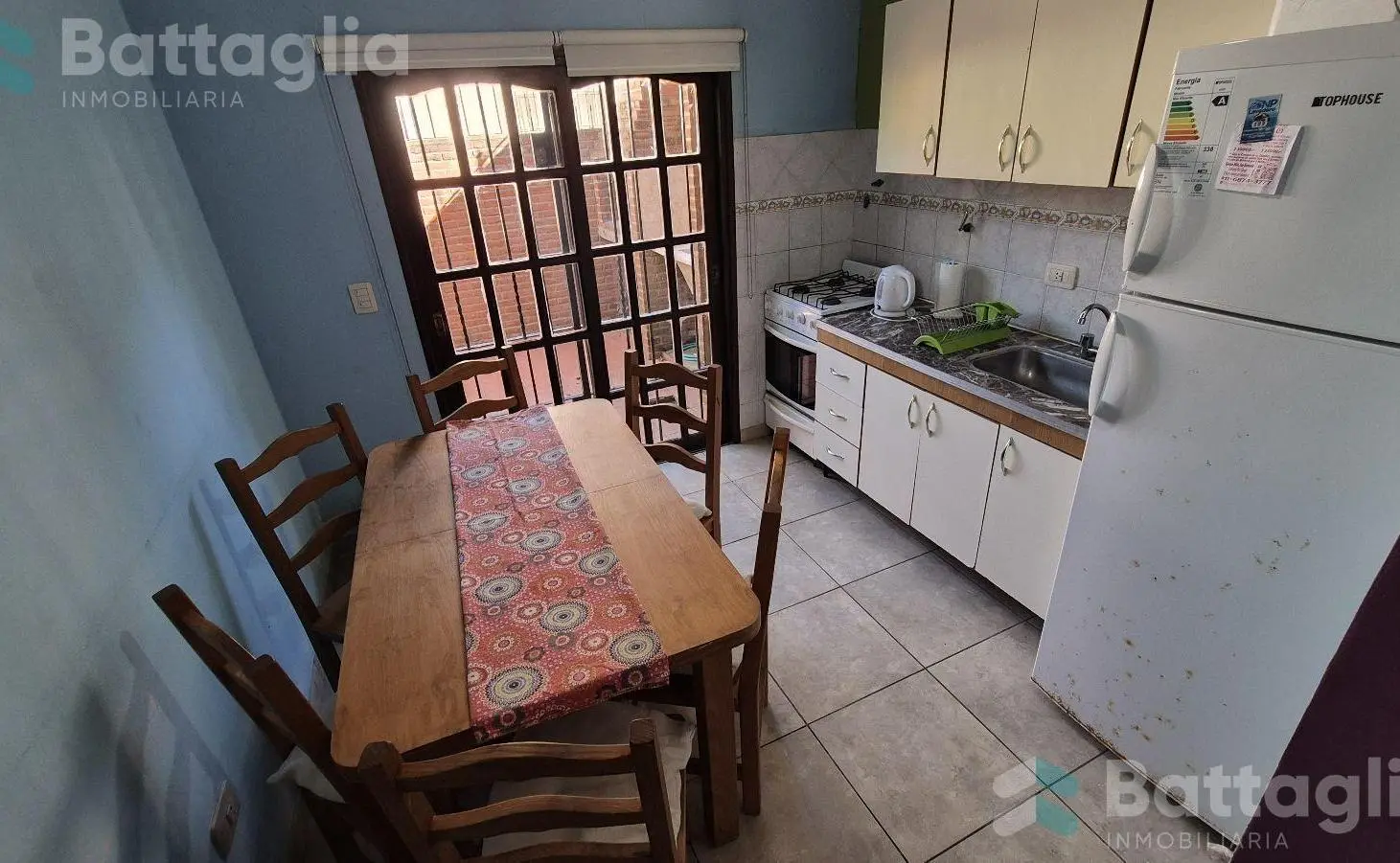 Triplex con cochera y parrilla a dos cuadras del mar en Costa Azul 4