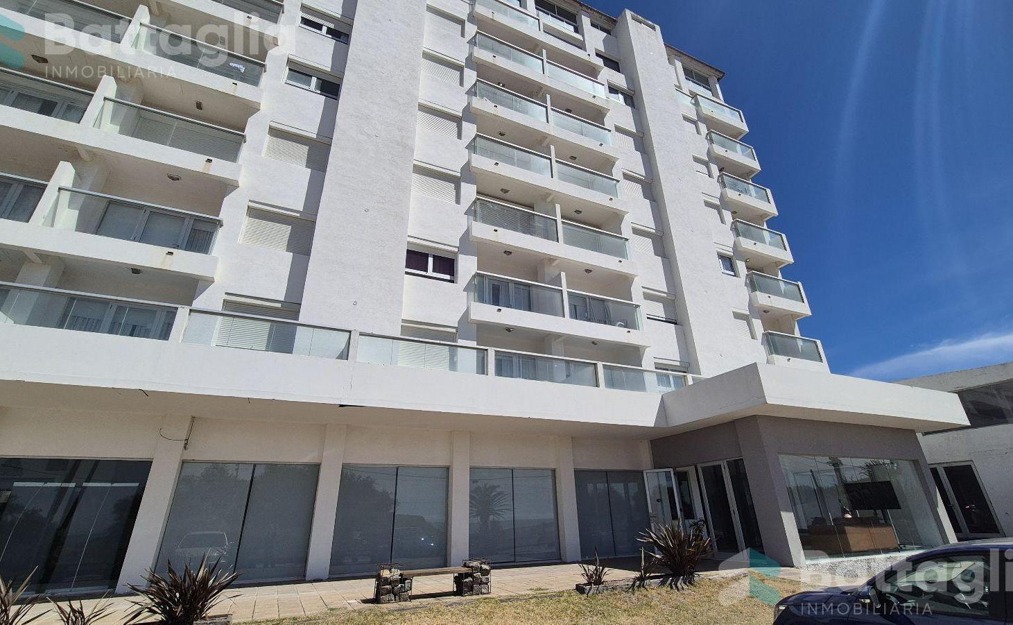 Foto de Cuatro ambientes frente al mar con amenities en Costa Azul, imagen 1