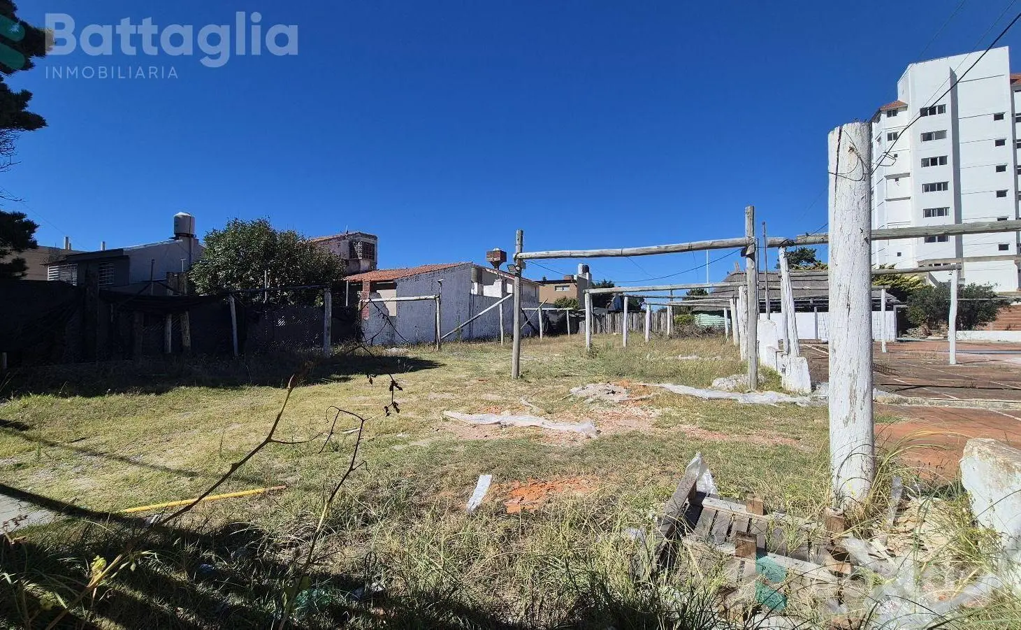 LOTE IDEAL INVERSIONISTA 600m² a una cuadra del mar en Costa Azul 5