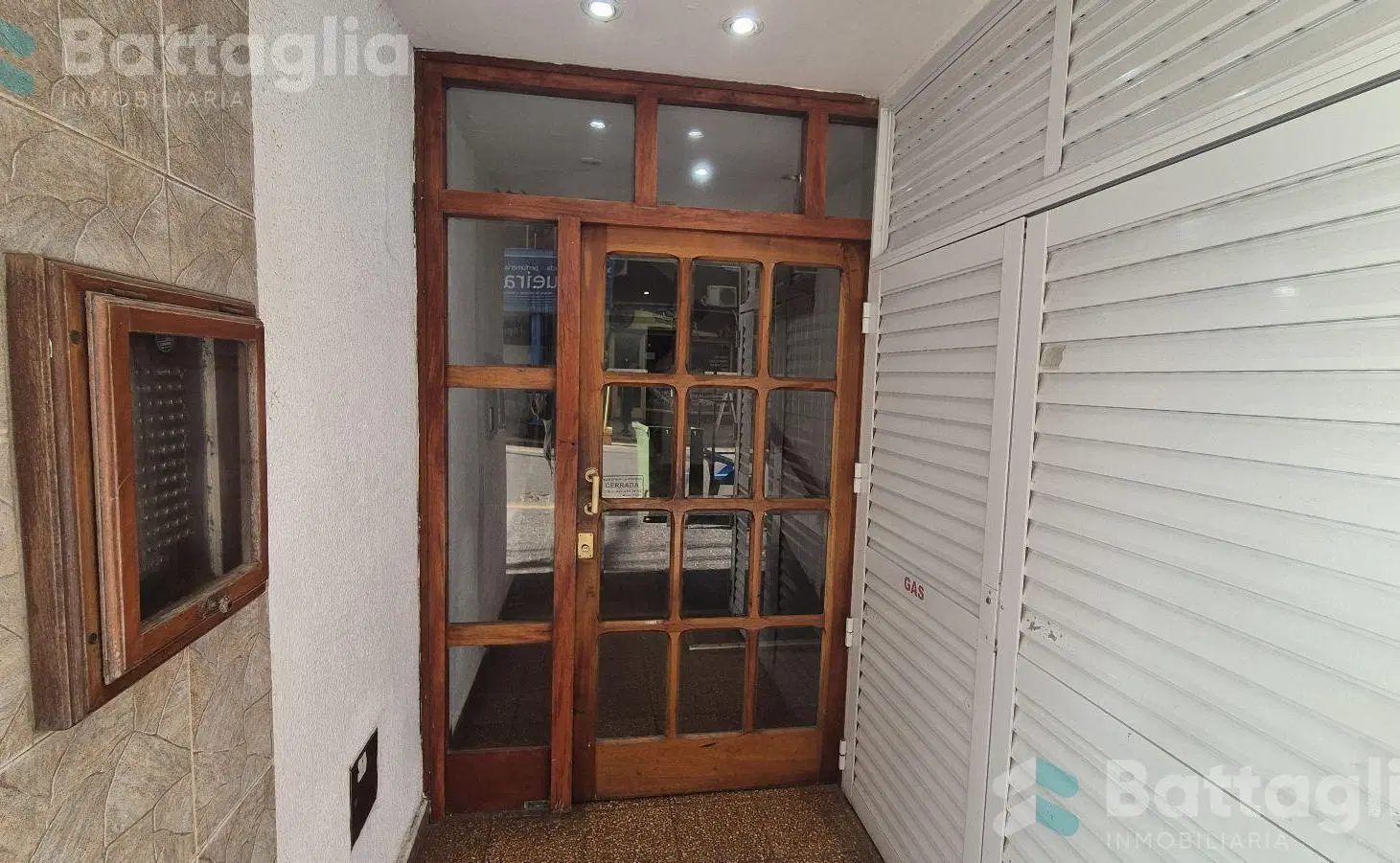 OPORTUNIDAD! tres ambientes en pleno centro de San Bernardo 2