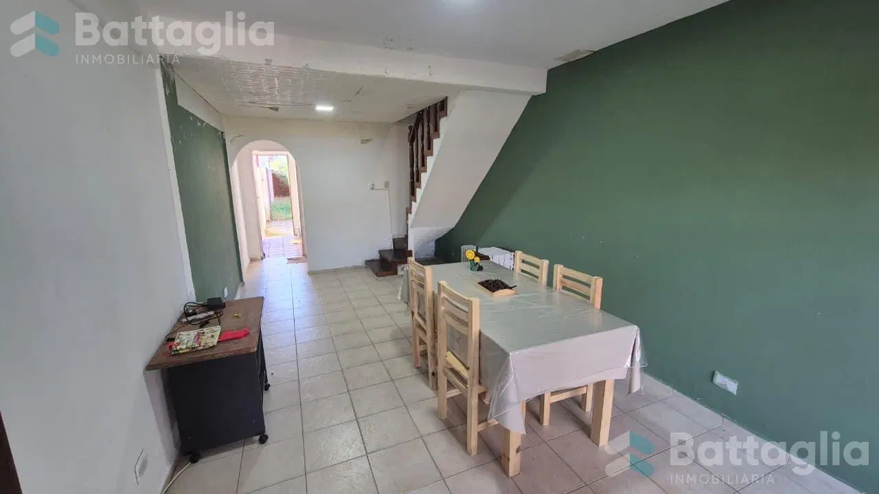 Triplex a cuatro cuadras del mar en Costa Azul 3