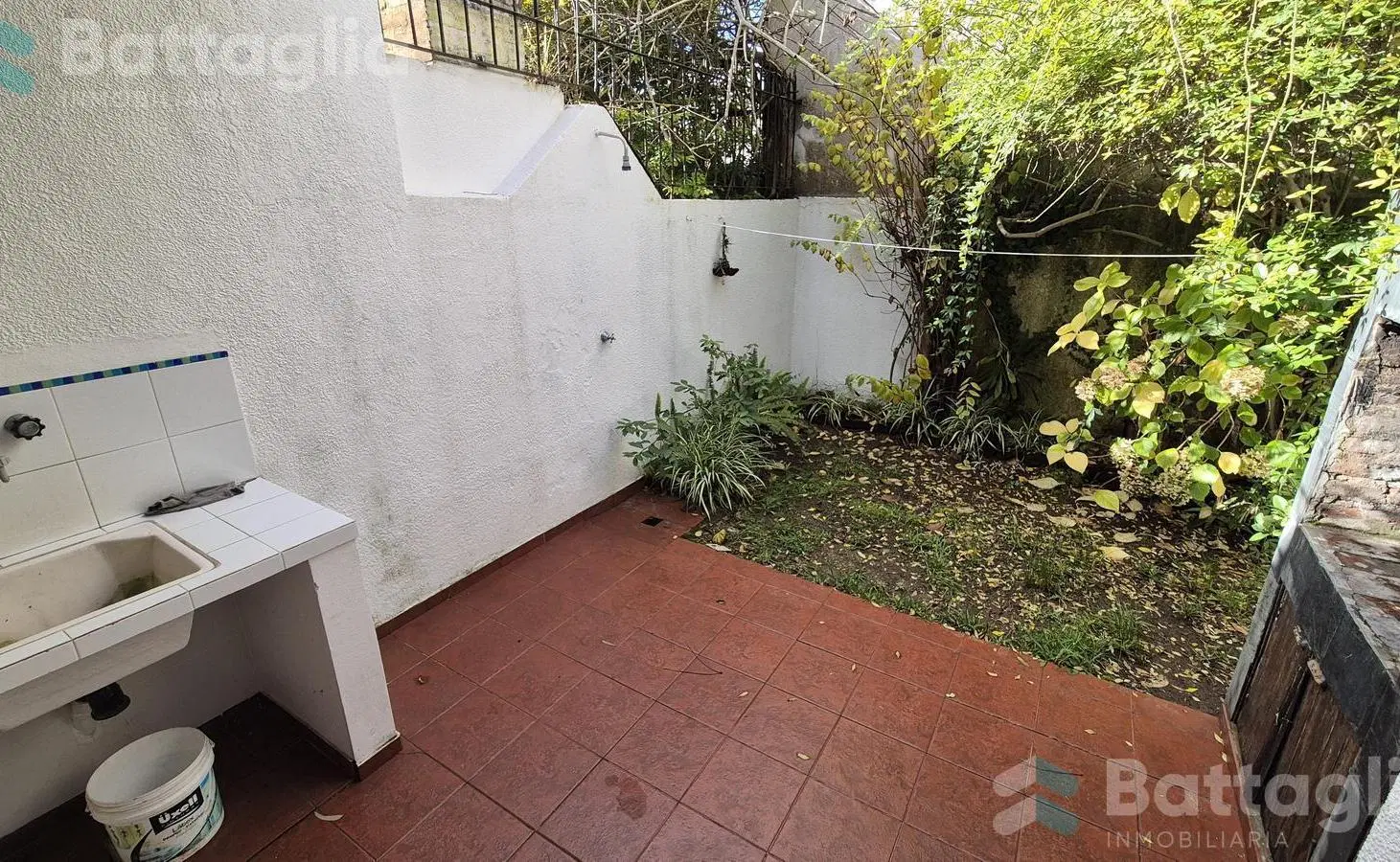 Duplex a 3 cuadras del mar con espacio vehicular y patio con parrilla 4