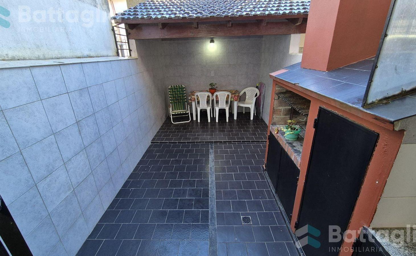 Foto de Duplex con cochera y parrilla a tres cuadras del mar, imagen 5