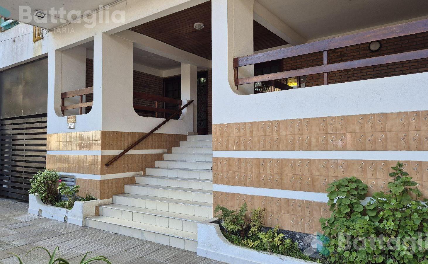 Foto de EXCELENTE OPORTUNIDAD dos ambientes con cochera y jardin con parrilla, imagen 3