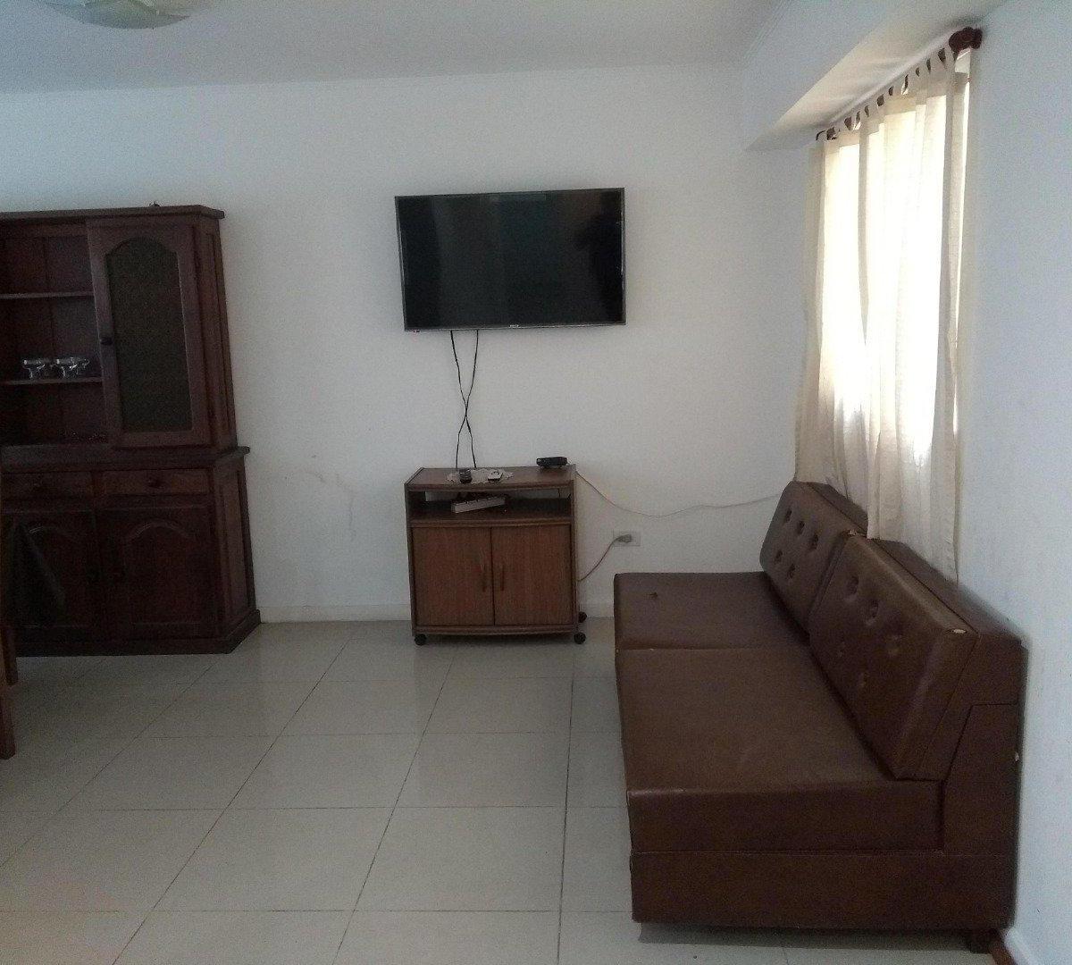 ** 3 ambientes muy amplios. Quincho z/ Paseo Aldrey - Mar del Plata