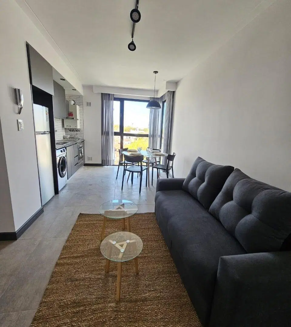 2 ambientes a estrenar. Opción cochera Av. Paso y España 5
