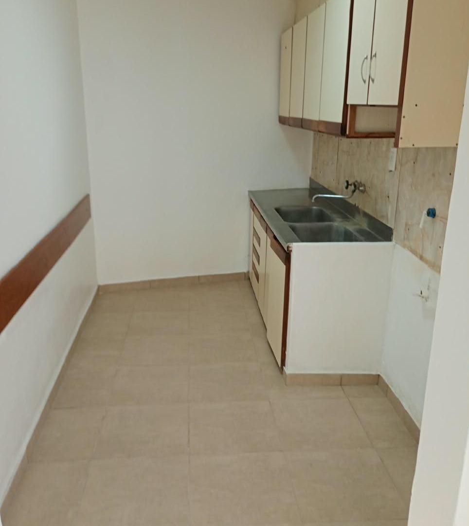 Foto de Casa 3 ambientes lote 10 x 13 m. B° Las Avenidas, imagen 2