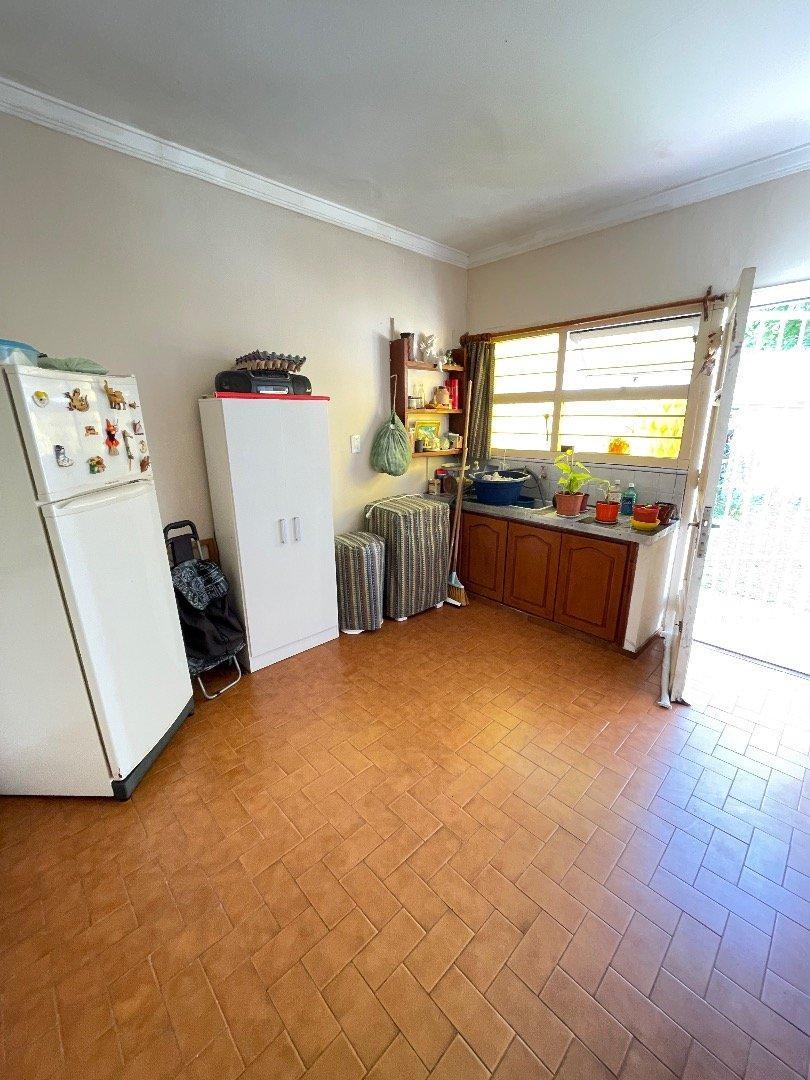 Foto de Villa Primera - Chalet 3 ambientes con cochera y parque, imagen 2