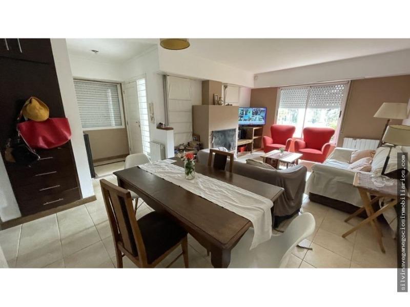 Foto de LOS PINARES - Moderna casa 5 ambientes c/ parque, imagen 4