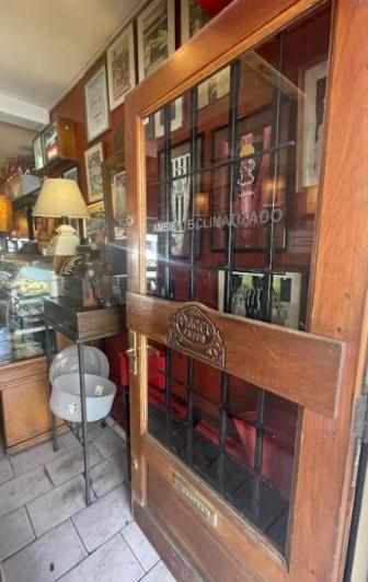 CENTRO - En venta local comercial compuesto por 3 unidades funcionales desarrollado en dos plantas 1