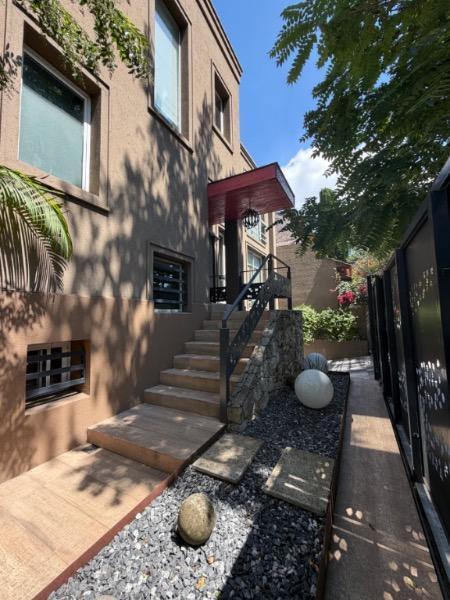 Foto de LOS TRONCOS - En venta importante residencia de estilo, imagen 2