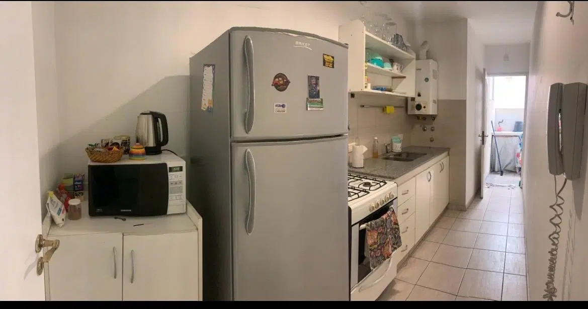 Avellaneda - En venta departamento 2 ambientes con balcon, edificio con quincho y piscina 4