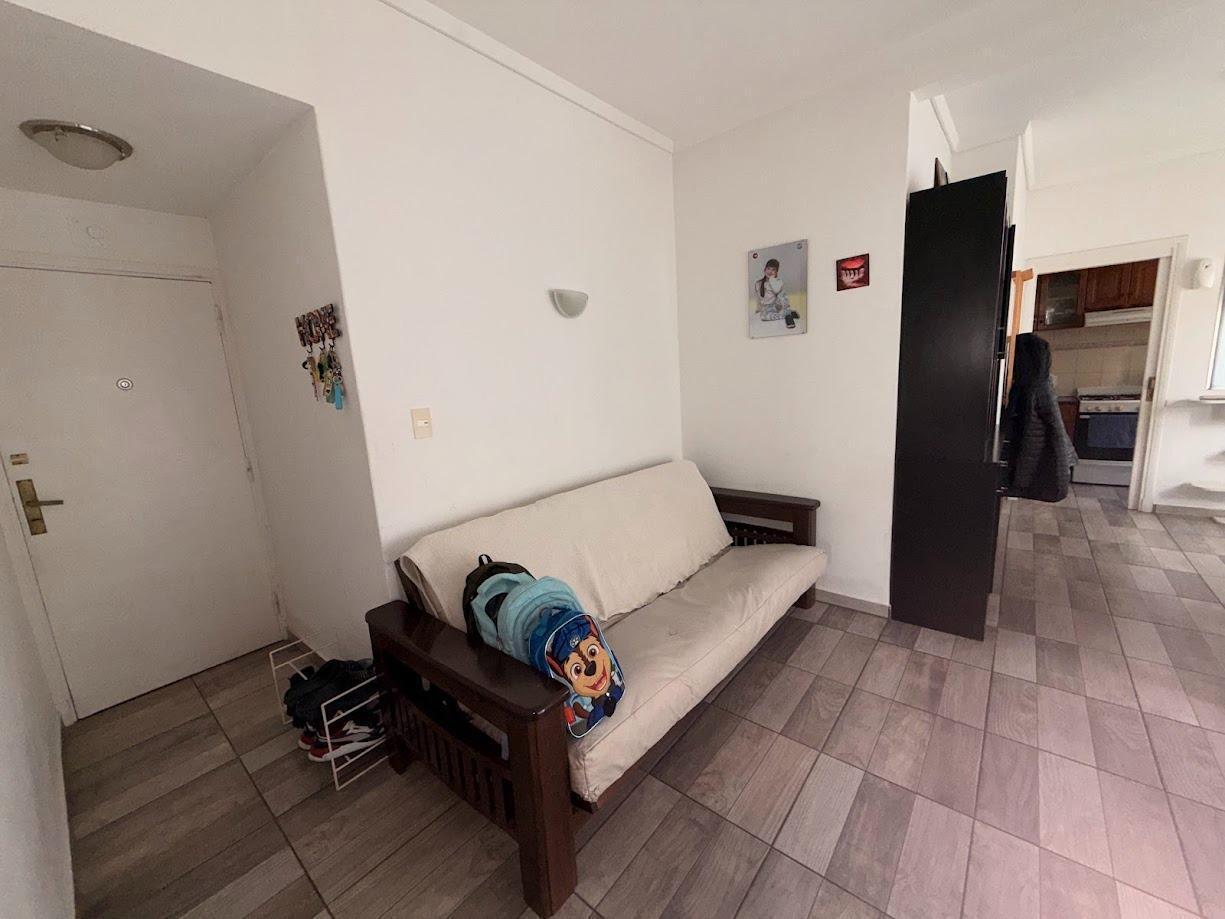 Foto de BROWN Y SARMIENTO - En venta departamento a la calle de 4 ambientes con, imagen 2