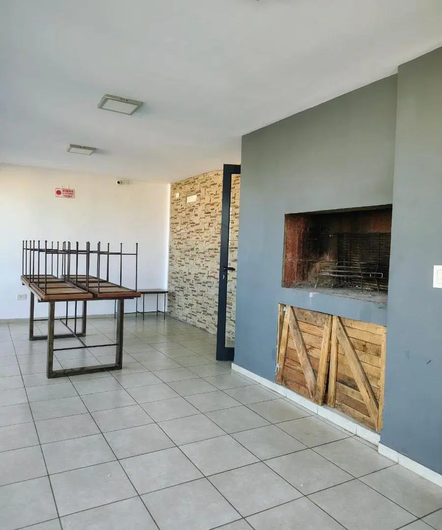 Departamento en Alberdi 5