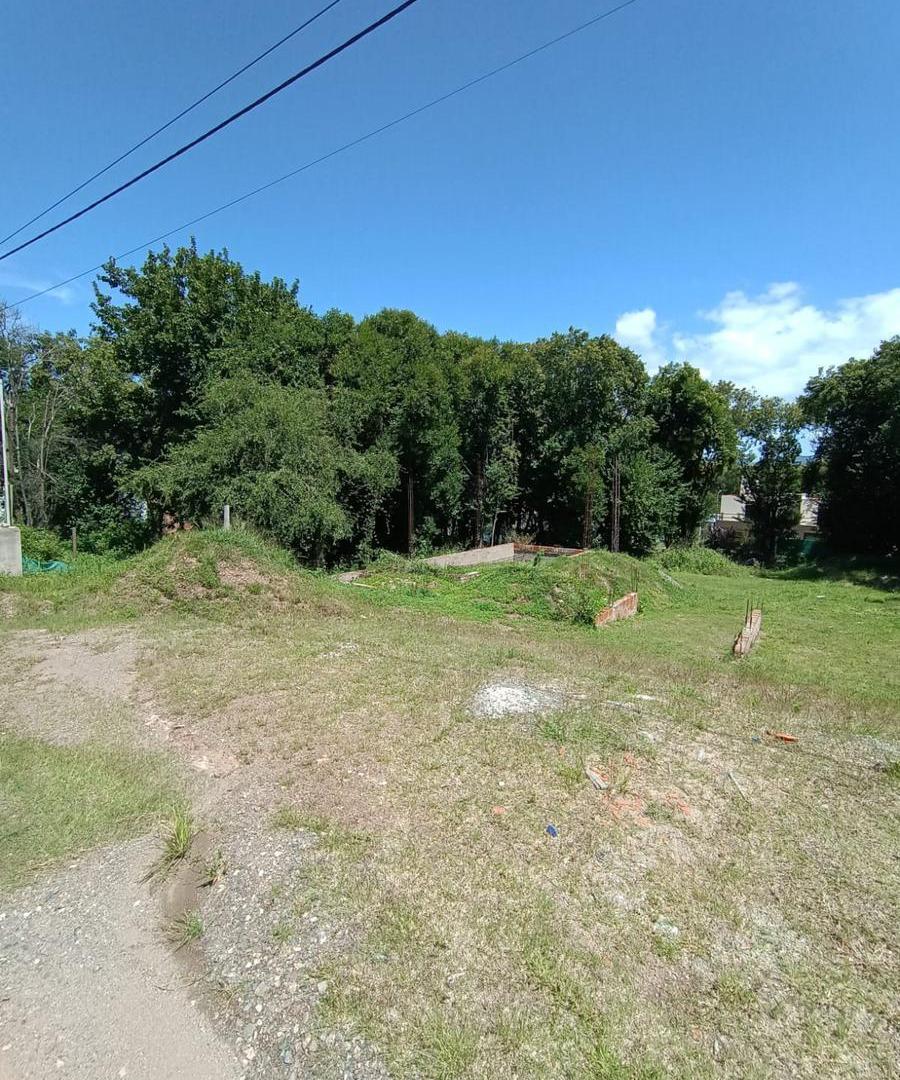Foto de Terreno en Villa Catalina con mejoras!!!, imagen 2