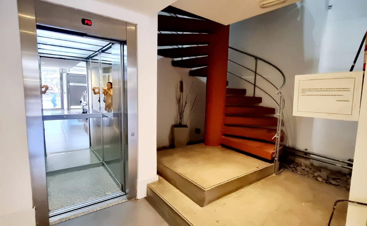 Foto de Alquiler Monoambiente Premium al frente Balcon Terraza con Parrillero, imagen 3