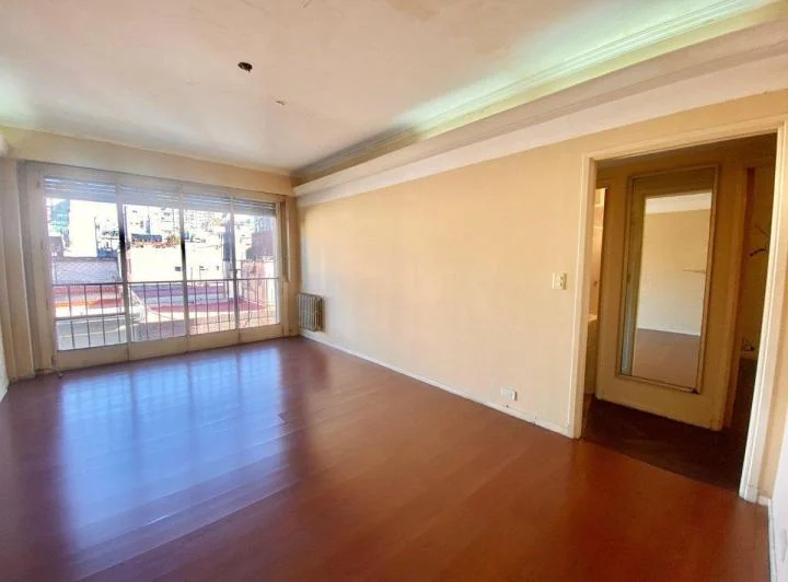 VENTA SEMIPISO 3 AMB. CON DEPENDENCIA. SAN NICOLÁS 3