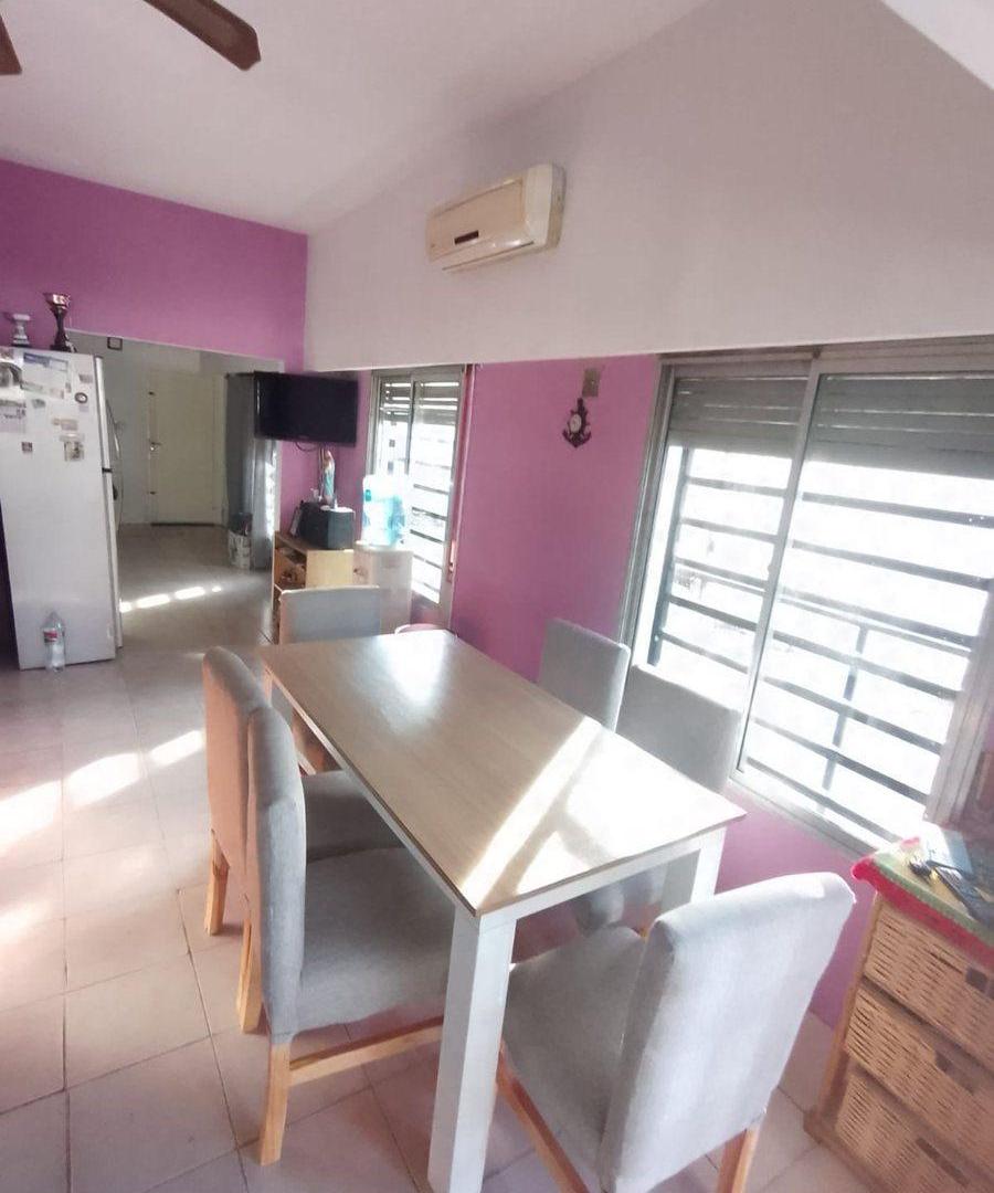 CASA + IMPORTANTE LOTE EN ZONA SUR!!!!!