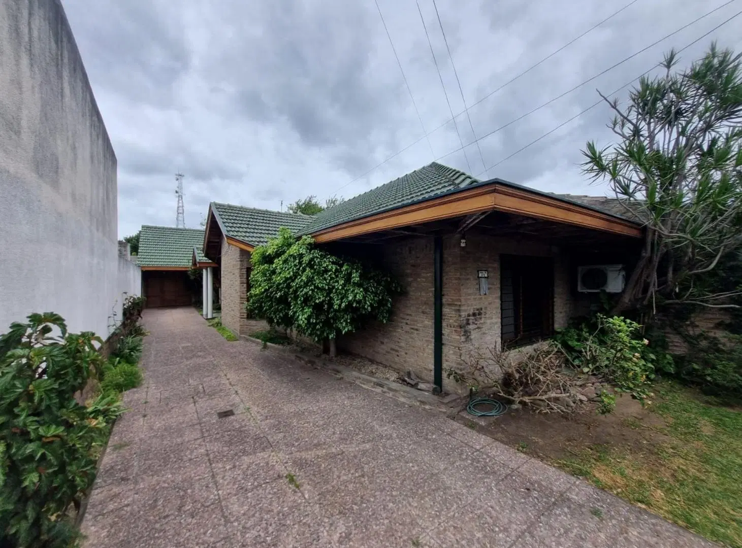 VENTA CASA 4 AMB CON QUINCHO Y PATIO 3