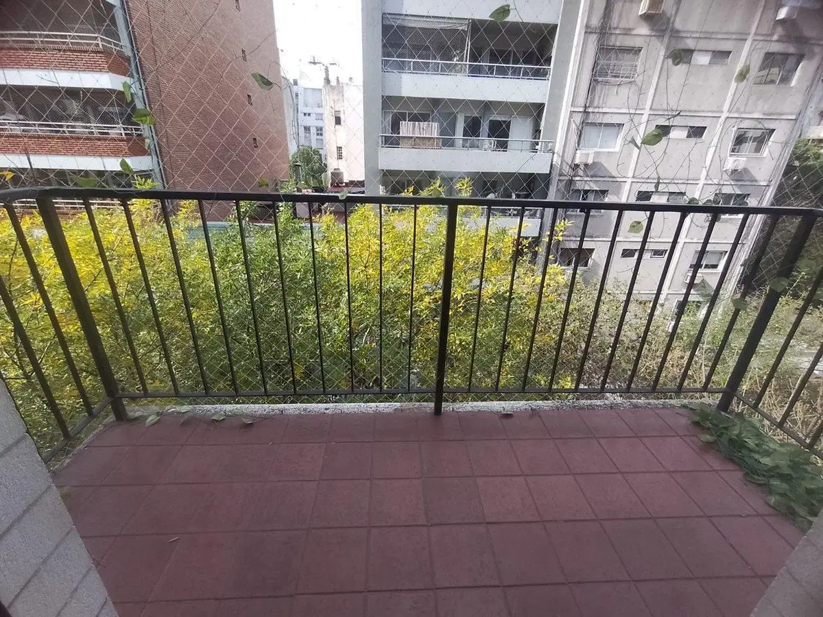 Departamento/balcon frente en venta Palermo 5