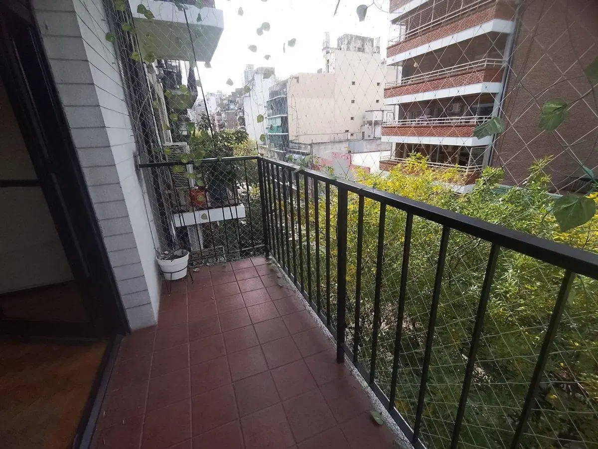 Departamento/balcon frente en venta Palermo 2