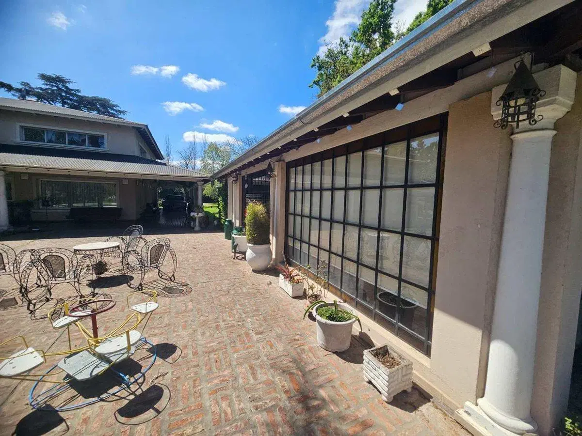 VENTA DE QUINTA EMPRENDIMIENTO ACCESO OESTE MORENO 5