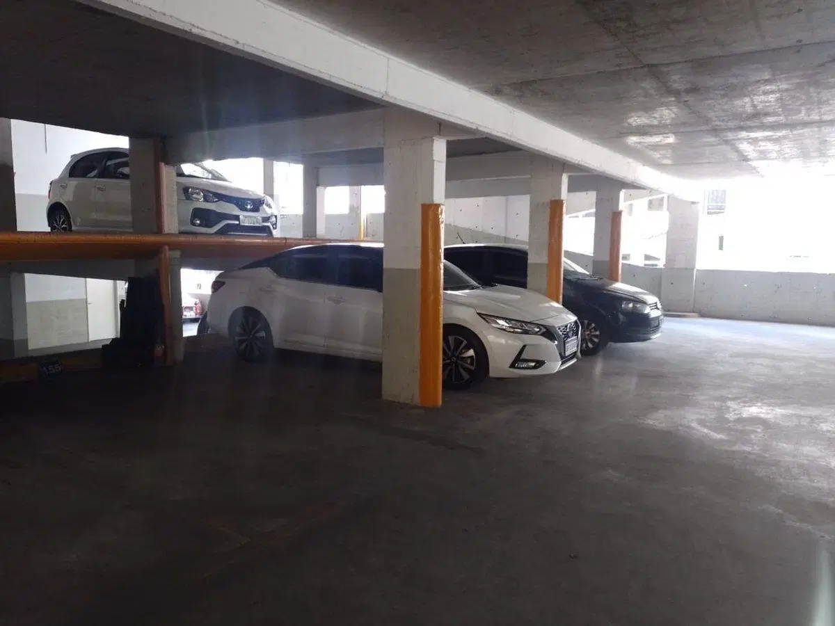 Cochera en venta en Micro Centro 3