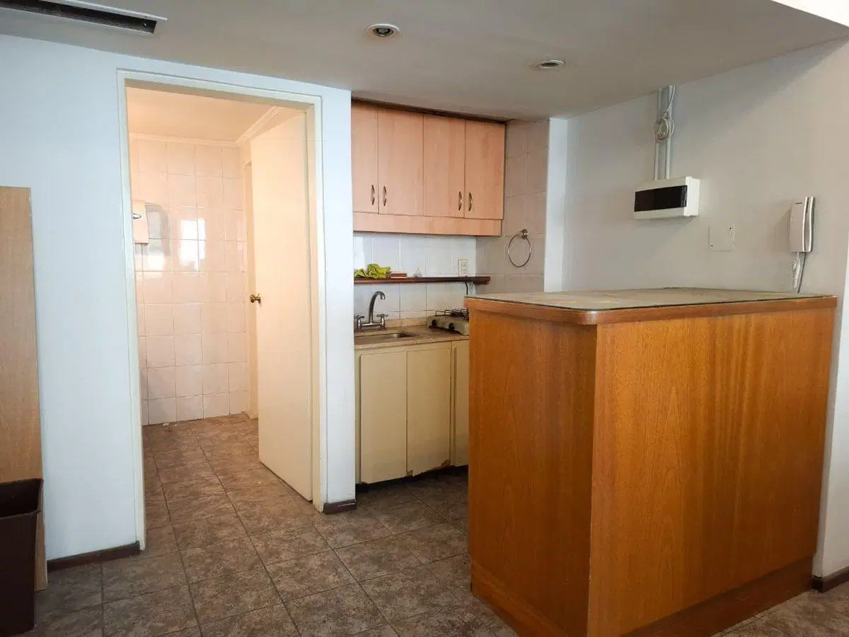 OFICINAS EN VENTA SOBRE AV CORRIENTES AL 1300 5