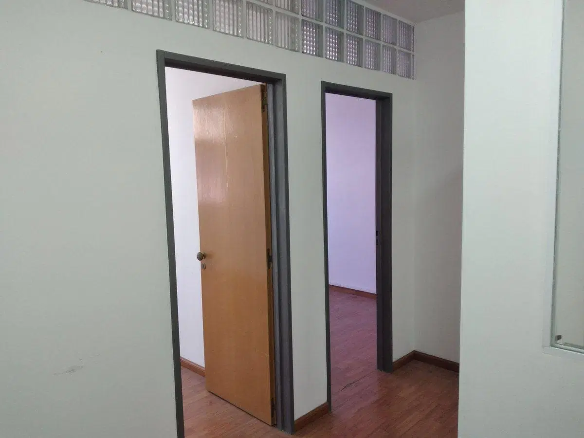ALQUILER OFICINA EN TRIBUNALES TRES DESPACHOS 3