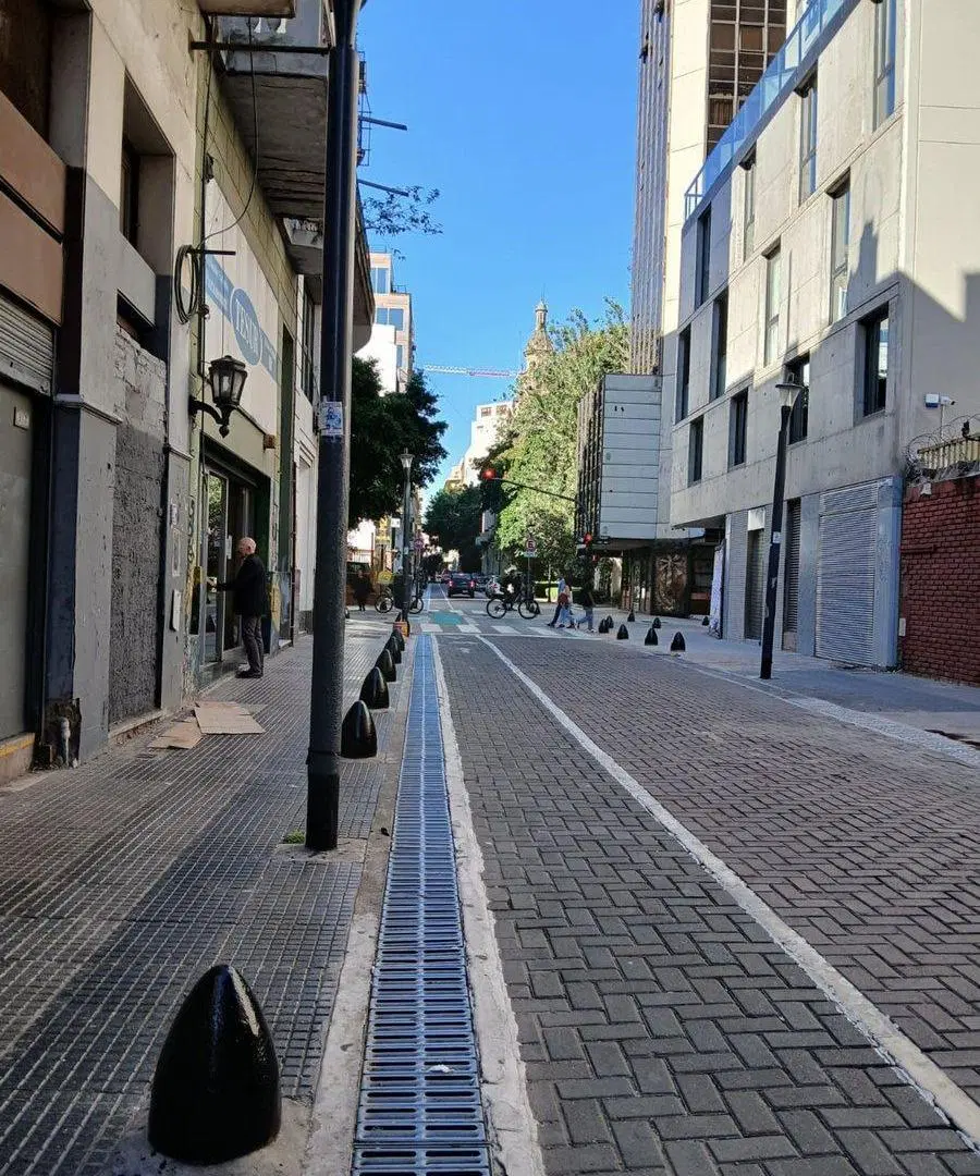 LOTE + PROYECTO APROBADO - A MTS AV. 9 DE JULIO 2