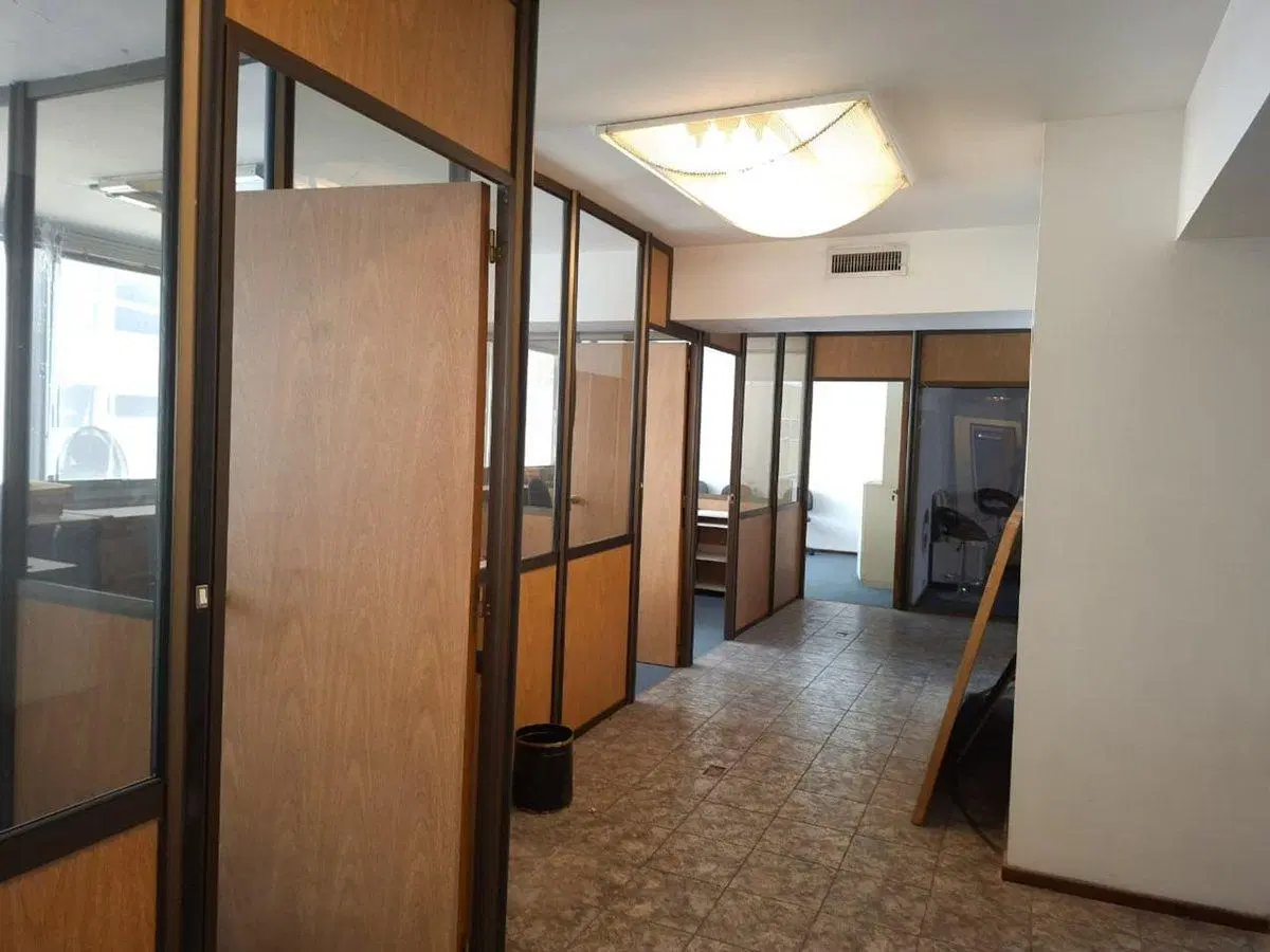 OPORTUNIDAD: 237 m² en Av. Corrientes | USD 568/m² 8