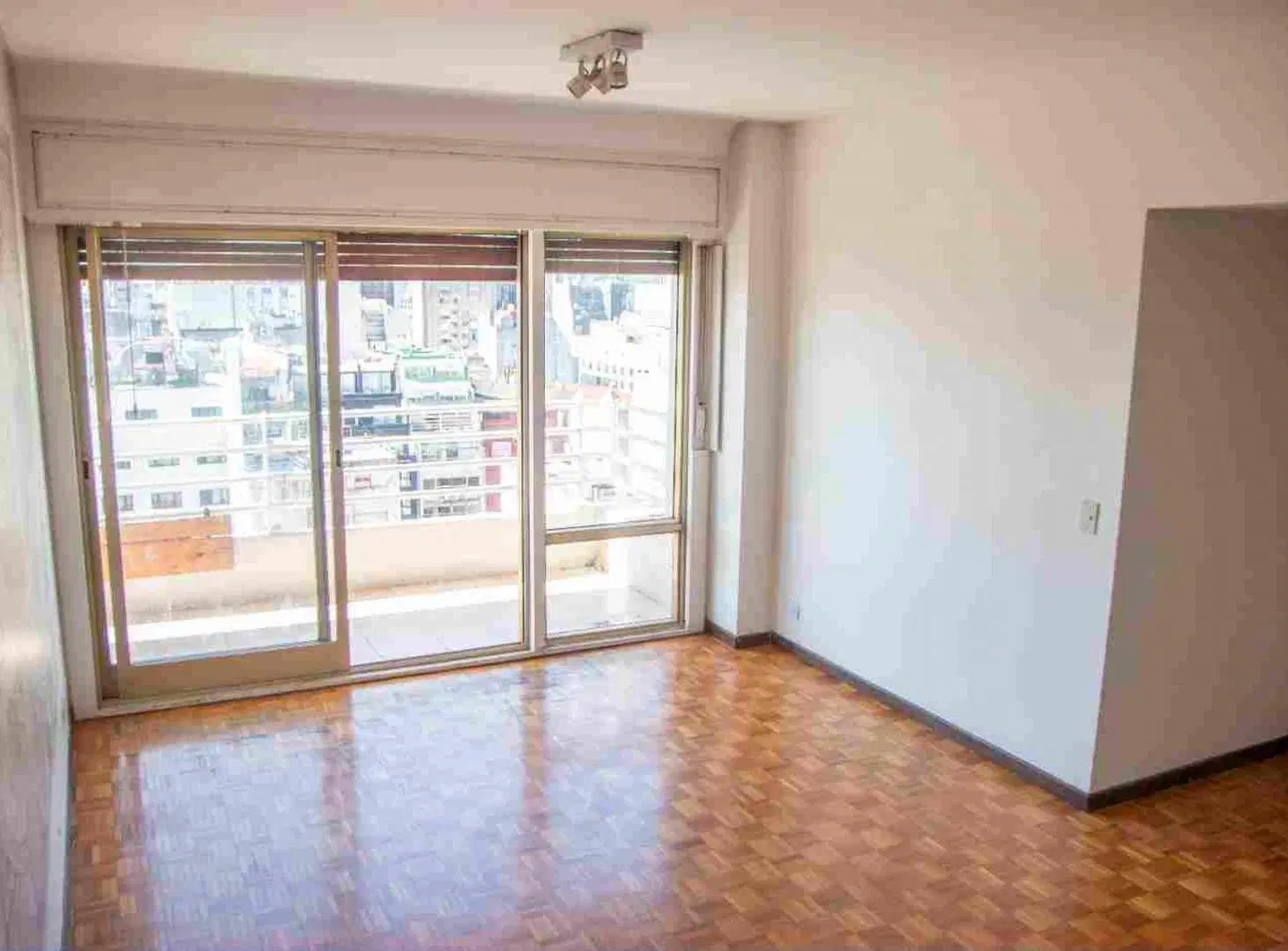 VENTA DEPARTAMENTO EDIFICIO CATALINAS 2