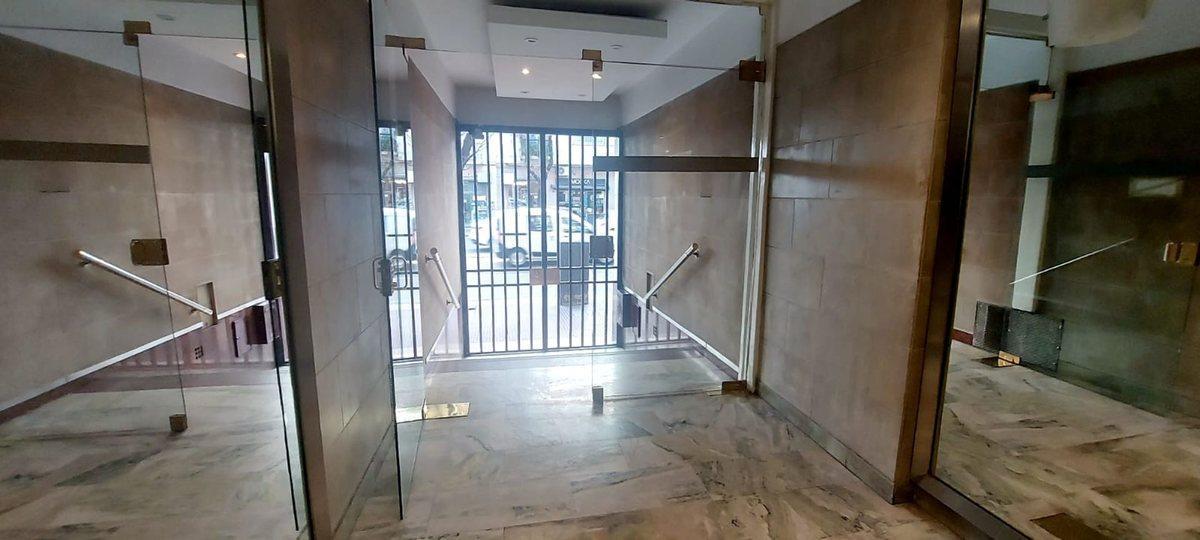 Foto de VENTA DEPARTAMENTO 4 AMB CON PATIO - RECOLETA, imagen 3