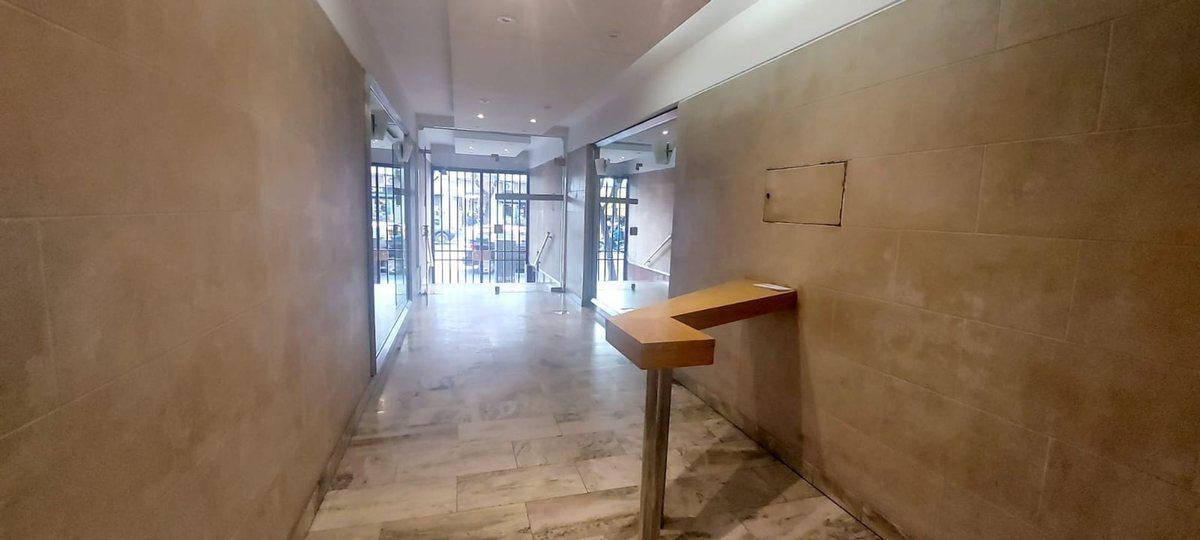 Foto de VENTA DEPARTAMENTO 4 AMB CON PATIO - RECOLETA, imagen 2