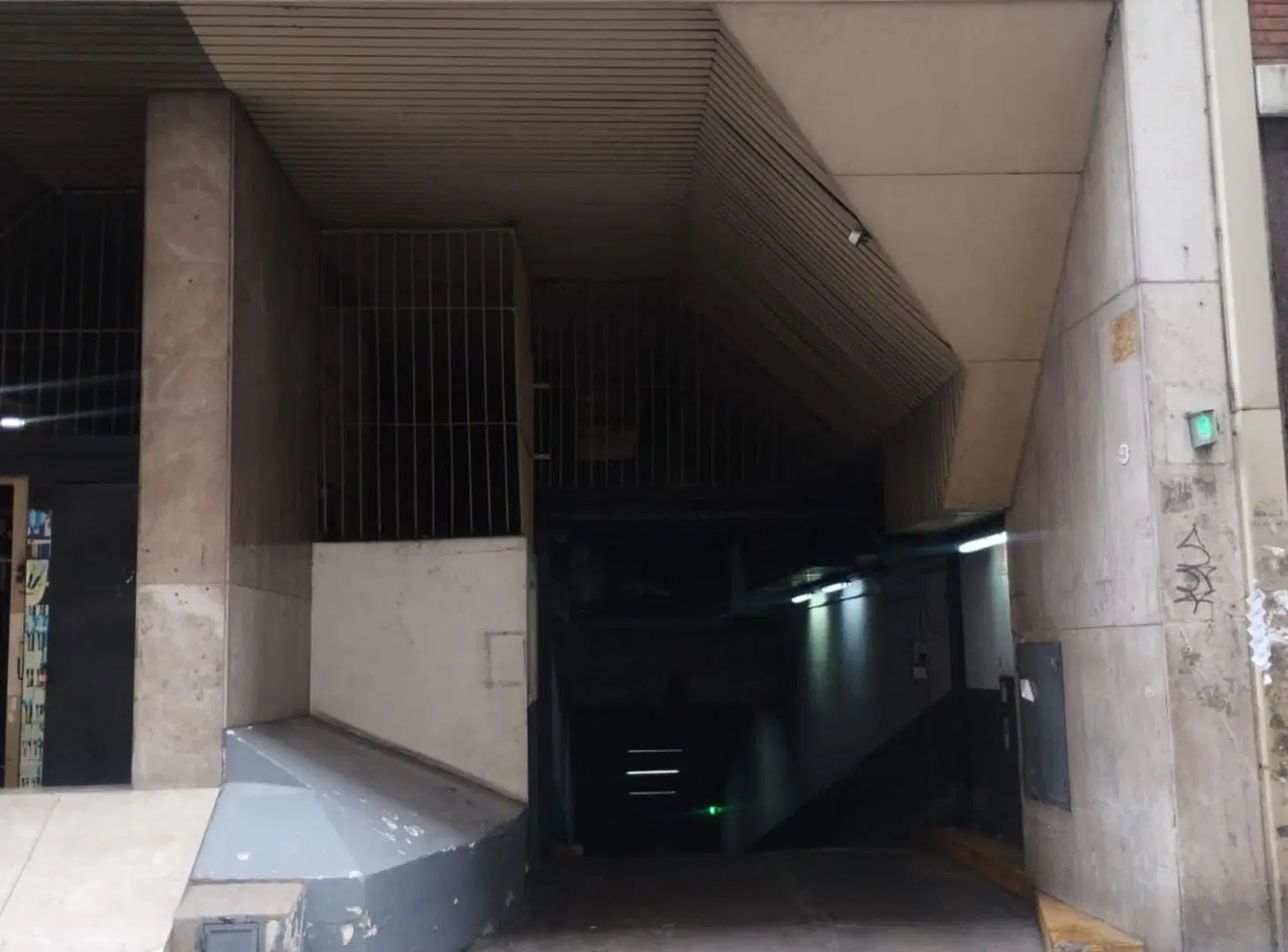 COCHERA DOBLE.. EN TRIBUNALES!!! 5