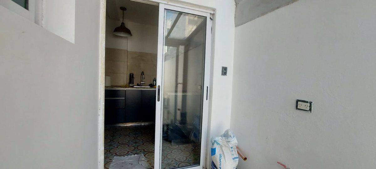 Foto de VENTA DEPARTAMENTO REFACCIONADO CON 2 PATIOS, imagen 4
