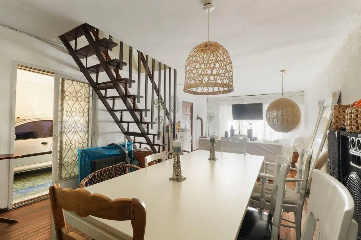 VENTA CASA 5 AMBIENTES BOEDO CON PATIO Y COCHERA 4