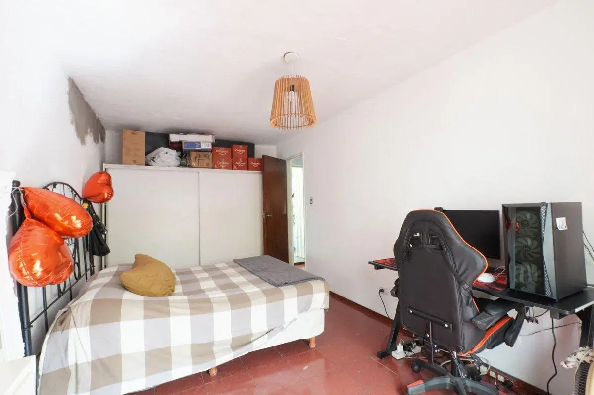VENTA CASA 5 AMBIENTES BOEDO CON PATIO Y COCHERA 4