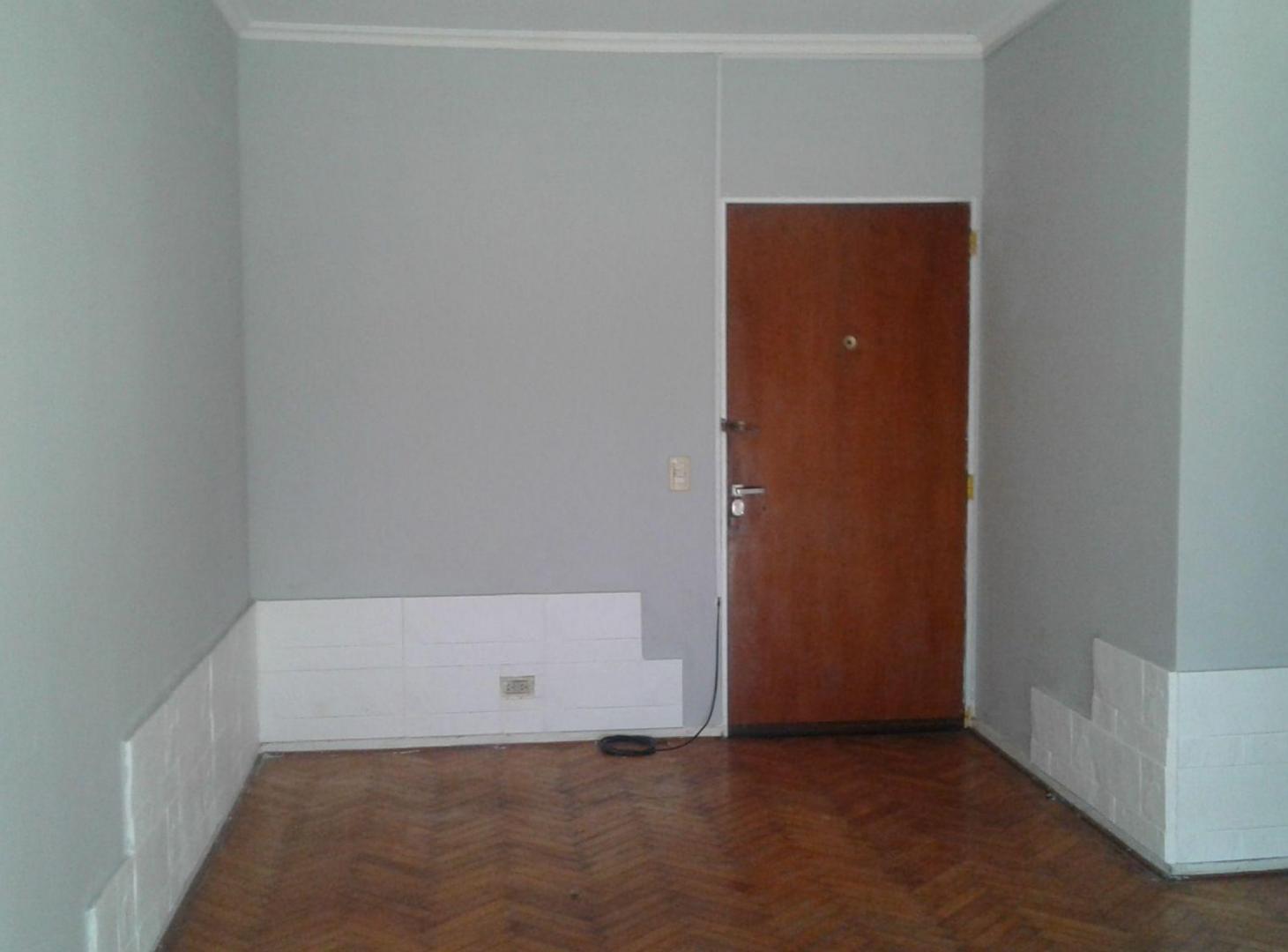 Foto de VENTA DTO 2 AMB BALCON FRANCES Y PATIO LINIERS, imagen 1