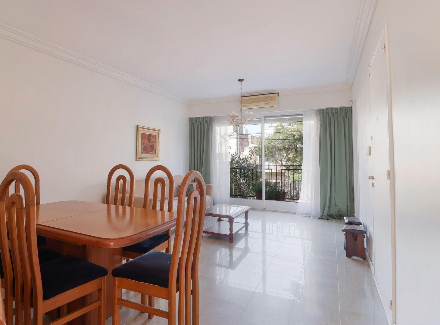 Foto de VENTA Dpto 3 Amb c/patio. Parque Chacabuco, imagen 3