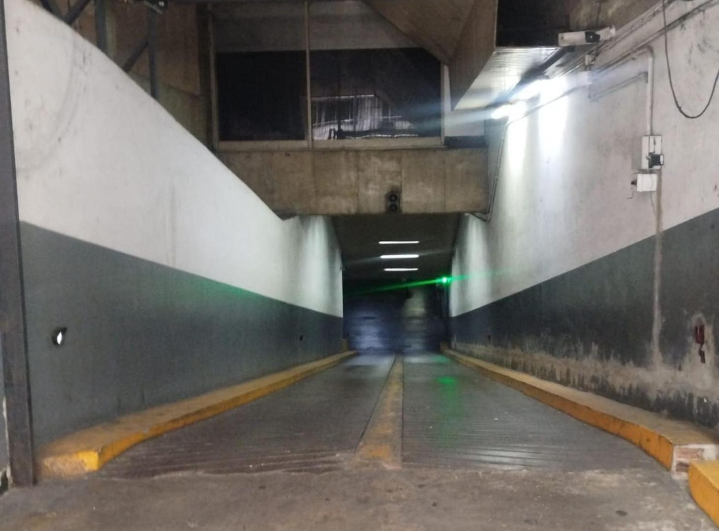 Foto de COCHERA DOBLE.. EN TRIBUNALES!!!, imagen 4
