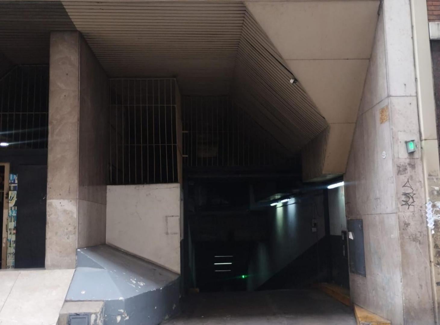 Foto de COCHERA DOBLE.. EN TRIBUNALES!!!, imagen 4