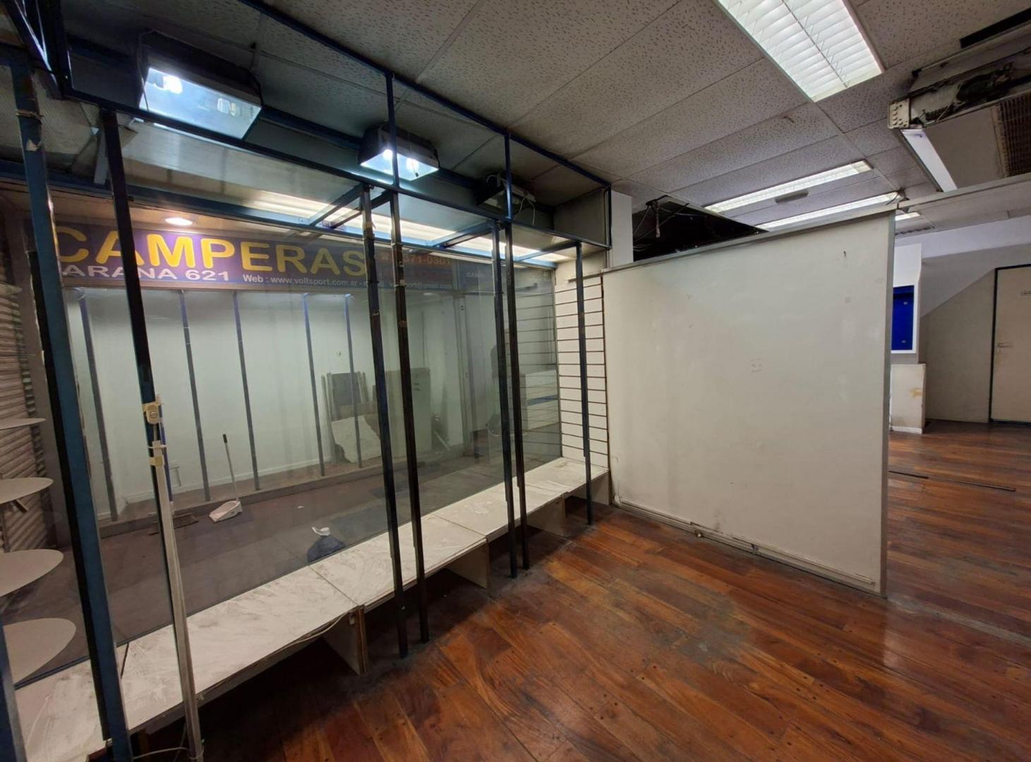 Foto de Local comercial a MTS de Av Corrientes, imagen 2